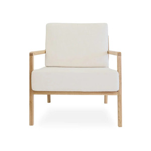 Fauteuil Stanford en bois de teck massif de haute qualité avec coussin en mousse de couleur naturelle pour l'intérieur et l'extérieur. - Product Image 1