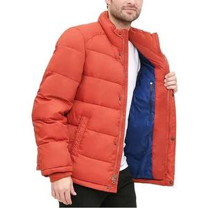 Veste matelassée légère et personnalisée OEM pour hommes, vestes de rue principale à capuche en polyester et nylon de couleur personnalisée, vente en gros, meilleures ventes - Product Image 3