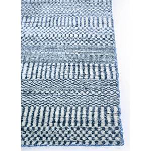 พรมทอมือ Konstrukt Ivory ทำจากขนสัตว์และไหมไผ่ พรมใยฝ้ายออร์แกนิกและปอกระเจา สำหรับใช้ในบ้าน รูปทรงสี่เหลี่ยมผืนผ้า เหมาะสำหรับห้องโถงและห้องต่างๆ - รุ่น HWB-1005 - Product Image 4