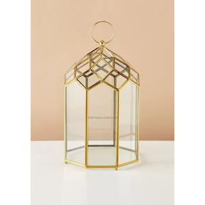 Forme géométrique Laiton Métal Doré Cadre Verre Hurricanes Lanterne à bougie pour mariages et décorations de table pour la maison - Product Image 2