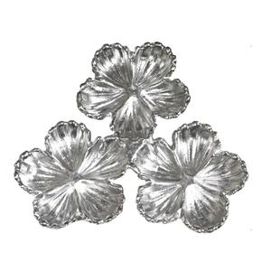 Plateau de service décoratif en acier inoxydable Finition chromée de conception supérieure Fabriqué en matériau de haute qualité avec des tailles de 6x7x2 pouces - Product Image 2