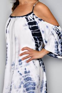 Robe courte à épaules dénudées en rayonne tie-dye pour femmes, pour les fêtes, les occasions décontractées et la plage, robe midi à manches courtes pour le plaisir à la plage - Product Image 3