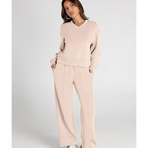 ชุดวอร์มสองชิ้นสำหรับผู้หญิงชุดวอร์มผ้าฝ้าย100% ชุดวอร์มสีพื้นเสื้อสเวตเตอร์คอวีแบบกำหนดเองกางเกงขาบานฤดูใบไม้ร่วง - Product Image 6