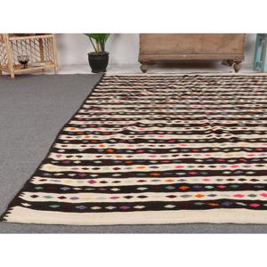Grand tapis vintage 5,5x7,6 pieds, tapis turc Kilim noir à pois en laine - Product Image 5