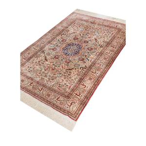 Alfombra de Seda Anudada a Mano Gulmarg Pae-5235, Diseño de Medallón Verde y Patrón Rectangular para el Hogar, para Dormitorio y Sala de Estar - Product Image 2