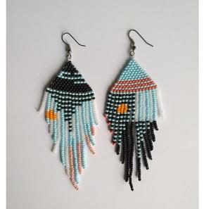 Elegantes pendientes de cuentas de semillas de cristal tejidas a mano, joyería de estilo bohemio con borlas largas para mujer - Product Image 1