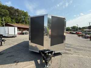 Remorque fermée à nez en V Outlaw 8.5x16 10K Remorque de transport de marchandises Remorque de transport lourd avec accès latéral - Product Image 5