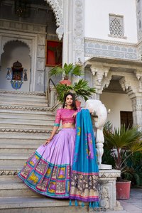 Concepteur de demoiselles d'honneur de style Bollywood Lehenga Choli Tussar Silk Kalamkari Print Work Fonctions de mariage - Product Image 4