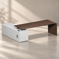 Bureau de direction moderne avec finition en placage de bois naturel et armoire de rangement latérale pour espace de travail exécutif
