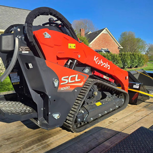 ซัพพลายเออร์โดยตรง คุณภาพดีที่สุด รถตักล้อยางขนาดเล็ก Kubota SCL 1000 เครื่องยนต์ดีเซลแบบตีนตะขาบ พร้อมจำหน่าย มาพร้อมมอเตอร์ปั๊มแท้จากโรงงาน - Product Image 1