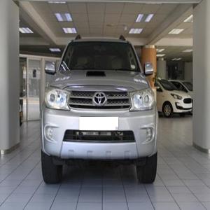 TOYOTA FORTUNER 3.0D-4D AUTOMÁTICA USADA, 2010, CON VOLANTE A LA IZQUIERDA/DERECHA - Product Image 1