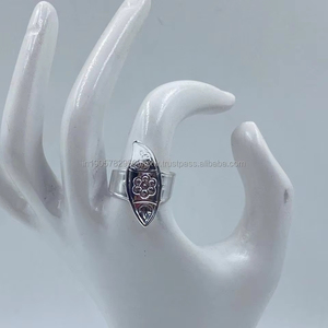 Pulseras de moda de perlas de estilo étnico de plata ajustable Brazaletes de boda de ajuste perfecto para mujeres El mejor precio con toque personal - Product Image 1