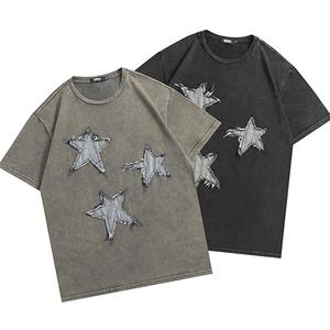 Camiseta de Hombre de Algodón 100% Tejido, Directo de Fábrica, con Impresión Digital y Parches Bordados - Product Image 1