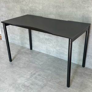 Escritorio para Juegos OMA II GD68062 de 120x60 con Patas Metálicas y Sistema de Montaje para Gamers Mujeres - Product Image 4