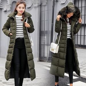 Long manteau d'hiver personnalisé pour femmes Veste bouffante épaisse avec col en fourrure amovible et tissu doux et confortable - Product Image 1