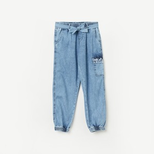 Direct Factory Supply Classic Blue Jogger Jeans para hombres Ajuste fácil con cintura flexible y parte inferior con puños de la India - Product Image 4