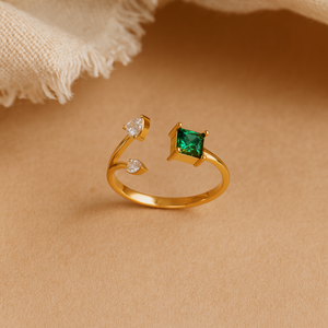 Bague Trillium Harmony - Bijou vintage de style statement avec placage en rhodium et or, orné de zircon, de quartz et de perle, idéal pour les mariages - Product Image 5