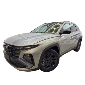 Nuevo/USADO HYUNDAI TUCSON 2.0L Transmisión automática Color PLATEADO Metálico Potencia 117kW 159hp - Product Image 1