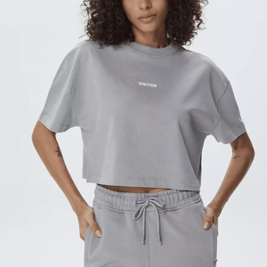 Camisetas Cortas Oversize de Algodón para Mujer, Estilo Urbano, Manga Acampanada, Logotipo Personalizado Impreso, Color Liso, Corte Holgado - Product Image 4