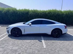 AUDI ETR0N GT QUATTR0 2023 USADO, Volante a la Izquierda/Derecha - Product Image 2