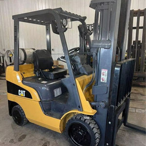 Chariot élévateur diesel CAT GP25K fiable et efficace, capacité de 2,5 tonnes (5000 lbs), modèle 2002, avec composant de pompe principal, disponible à la vente - Product Image 1