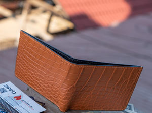 กระเป๋าสตางค์สั้นสองพับลายบัตรจระเข้แบบหลายใบโลโก้ออกแบบได้ตามต้องการ - Product Image 3