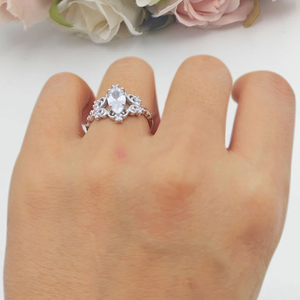 Bague de fiançailles et de mariage Art Déco pour femme en or blanc 14 carats avec diamant de laboratoire taille marquise 1,00 carat IGI E-VS1 – Collection SENSUOUS JEWELS - Product Image 3