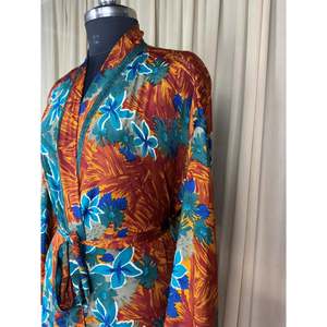 Vestido Kimono de Seda Reciclada Estilo Boho Chic Vintage para Mujer, Ideal para la Playa, Resort, Casa o como Bata de Baño - Product Image 6