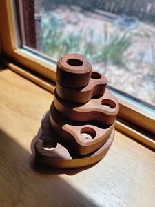 Bougeoir en bois à six colonnes, idéal pour la décoration intérieure, centre de table et éclairage festif, fabriqué à la main en Inde - Product Image 4