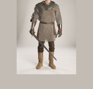 Nueva Armadura Clásica de Cota de Malla Metálica para Juegos de Rol de Fantasía que Ofrece un Aspecto Medieval Realista y una Fuerte Resistencia al Desgaste - Product Image 6