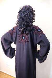 2022 Dubaï Abaya Traditionnel Musulman Caftan pour Femmes Beau Noir Design Marocain Travail Manuel Avec Pantalon Long Noir Caftan - Product Image 3