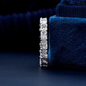 Anillo de diamantes cultivados en laboratorio de corte radiante de Color D E F hermoso anillo de compromiso de plata esterlina VS + regalo de claridad para ella para mujer - Product Image 5