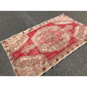 Alfombra Turca Vintage de 4.2x7.1 pies, Alfombra de Lana Floral Roja y Beige - Product Image 4