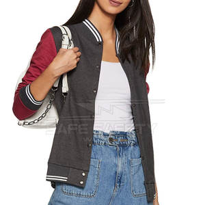 Vestes pour femmes de style baseball universitaire vintage de haute qualité en toile respirante avec finition personnalisée en vente - Product Image 4