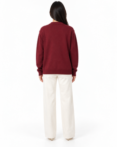 Cardigan en tricot à col en V pour femme, brodé, à manches longues, boutonné sur le devant, pull personnalisé avec logo pour l'automne, idéal pour les sororités et les universités - Product Image 2