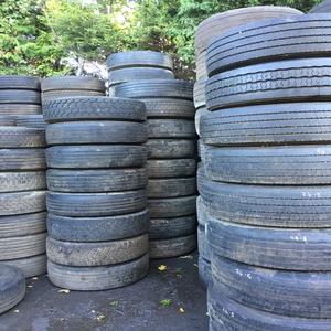 Pneus de camion d'occasion disponibles à un prix compétitif, achat en gros, livraison rapide, en stock, prêts à être expédiés - Product Image 3