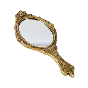 Espejo de Mano Dorado de Estilo Antiguo, Espejo de Maquillaje Ovalado de Metal Repujado Decorativo para Salón, Viajes y Decoración del Hogar - Product Image 1