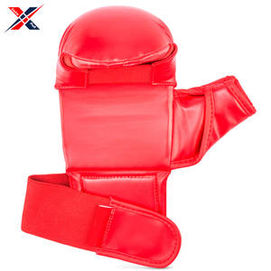 Gants de karaté et de boxe en cuir PU rouge personnalisés pour adultes Design unique Tissu souple pour l'entraînement - Product Image 3