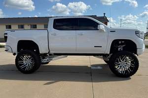 GMC Sierra 1500 Elevation Edition 4x4 2020 Usado (LHD/RHD) - Product Image 2