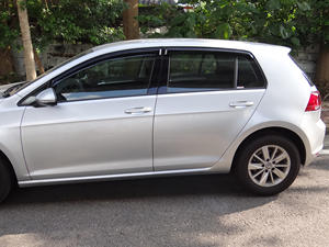 Golf MK7 5dr 13 ~ 19 Deflectores de ventana de visera de ventana de coche para una visibilidad mejorada - Product Image 2