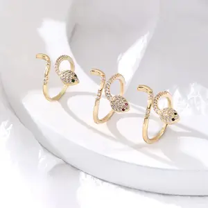 Diseño de serpiente de moda, anillo abierto Ajustable con revestimiento de cobre y microincrustaciones de goteo de oro real con circón perfecto para mujeres - Product Image 1