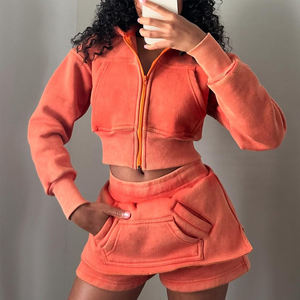 ชุดวอร์มผู้หญิงแบบซิป สไตล์วินเทจฟอกสี ชุดจ็อกเกอร์ ชุดแทรคสูท เสื้อครอปฮู้ดดี้และกางเกงขาสั้นสำหรับผู้หญิง - Product Image 1