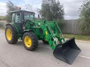 Tractor agrícola usado John Deere 6110M con cargador MX T410. - Product Image 2