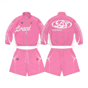 ชุดวอร์มแบบยูนิเซ็กซ์ผ้าฝ้าย ชุดจ็อกเกอร์ 2 ชิ้น ชุดเซ็ตเสื้อฮู้ดและกางเกงขาสั้น แต่งลายปะติดปะต่อ สไตล์วินด์เบรกเกอร์ทรงหลวมสำหรับผู้ชาย - Product Image 1