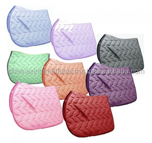 Shemax Tapis de selle matelassé tout usage en tissu satiné personnalisé avec logo anglais et doublure polaire pour dressage - Product Image 4