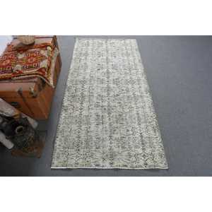 พรมวินเทจขนาด 3.4x7 ฟุต, พรมตุรกี, พรมขนสัตว์ขอบสีเทา - Product Image 1
