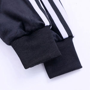 Trajes Deportivos de Invierno para Niños de Felpa de Alta Calidad con Diseño Personalizado al por Mayor, Suministro Directo de Fábrica, Hecho en Pakistán - Product Image 5