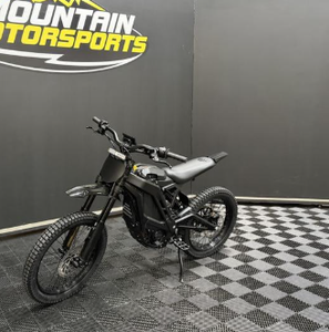 100% AUTHENTIQUE – Vélo électrique tout-terrain E Ride PRO SS 3.0 2025 disponible à la vente - Product Image 3