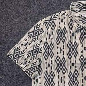 Chemise à manches courtes 100% coton de qualité supérieure pour hommes, conçue exclusivement pour un stock de vêtements du Bangladesh à prix raisonnable - Product Image 2