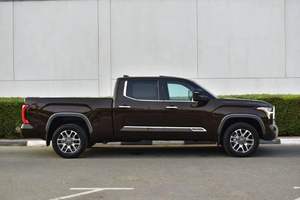 Nouveau pour la caméra arrière en cuir foncé CrewMax Automatic FWD - Product Image 3